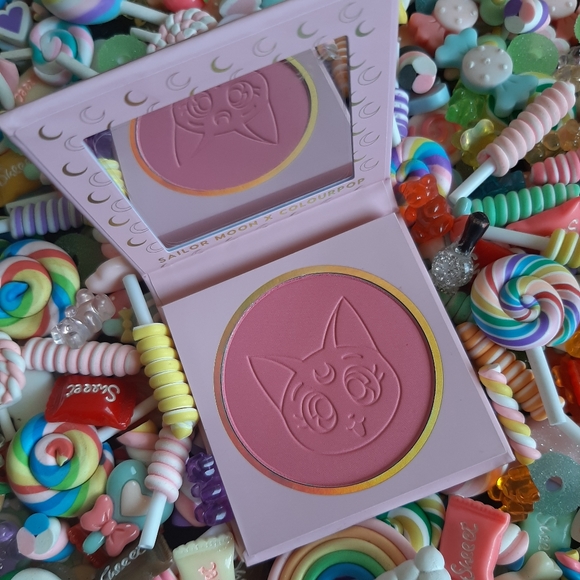 ❤SAILOR MOON BLUSH❤ - Picture 1 of 8